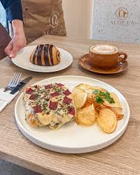 Kemitraan Alocca Café