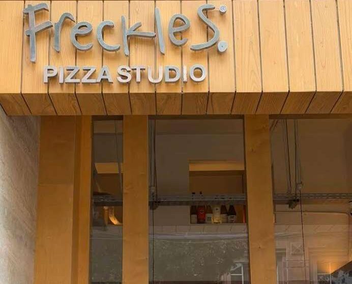Franchise Freckles Pizza
