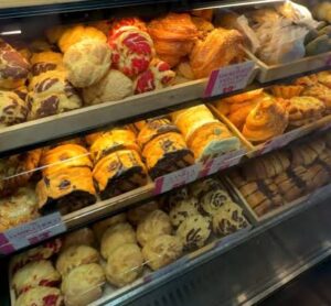 Kemitraan Eightfully Patisserie
